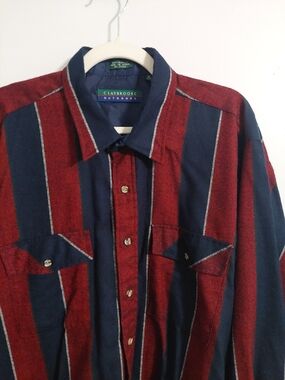 Claybrooke Outdoors Men's Red & Navy Vertical-Stripe Button-Down Shirt
